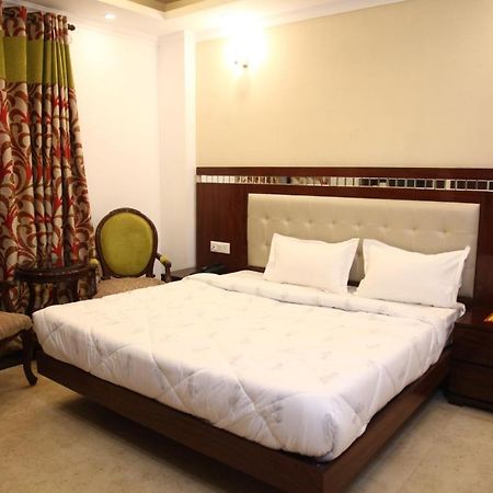 Vrindāvan Hotel Dev Residency المظهر الخارجي الصورة