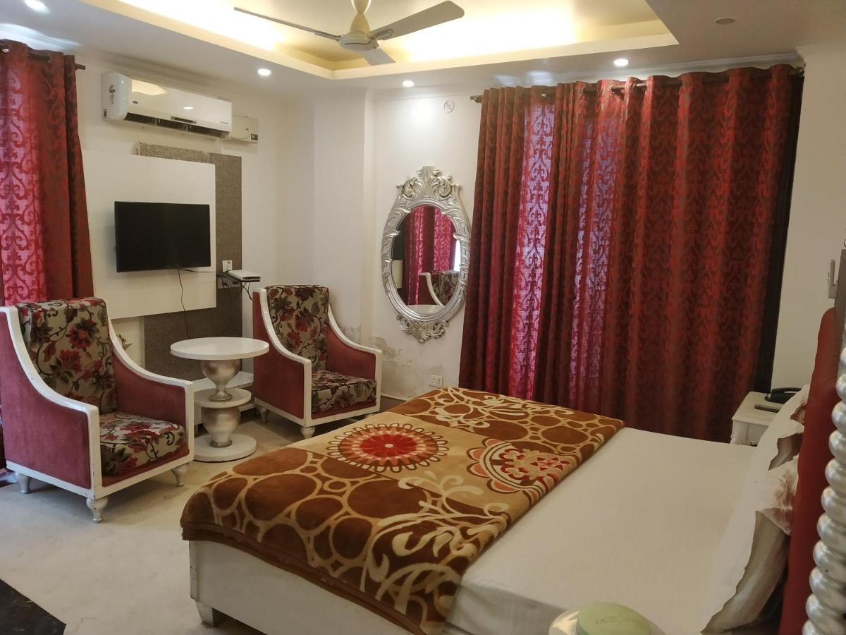 Vrindāvan Hotel Dev Residency المظهر الخارجي الصورة