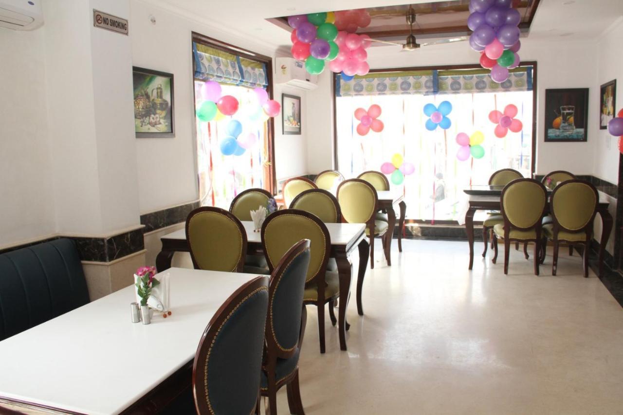 Vrindāvan Hotel Dev Residency المظهر الخارجي الصورة