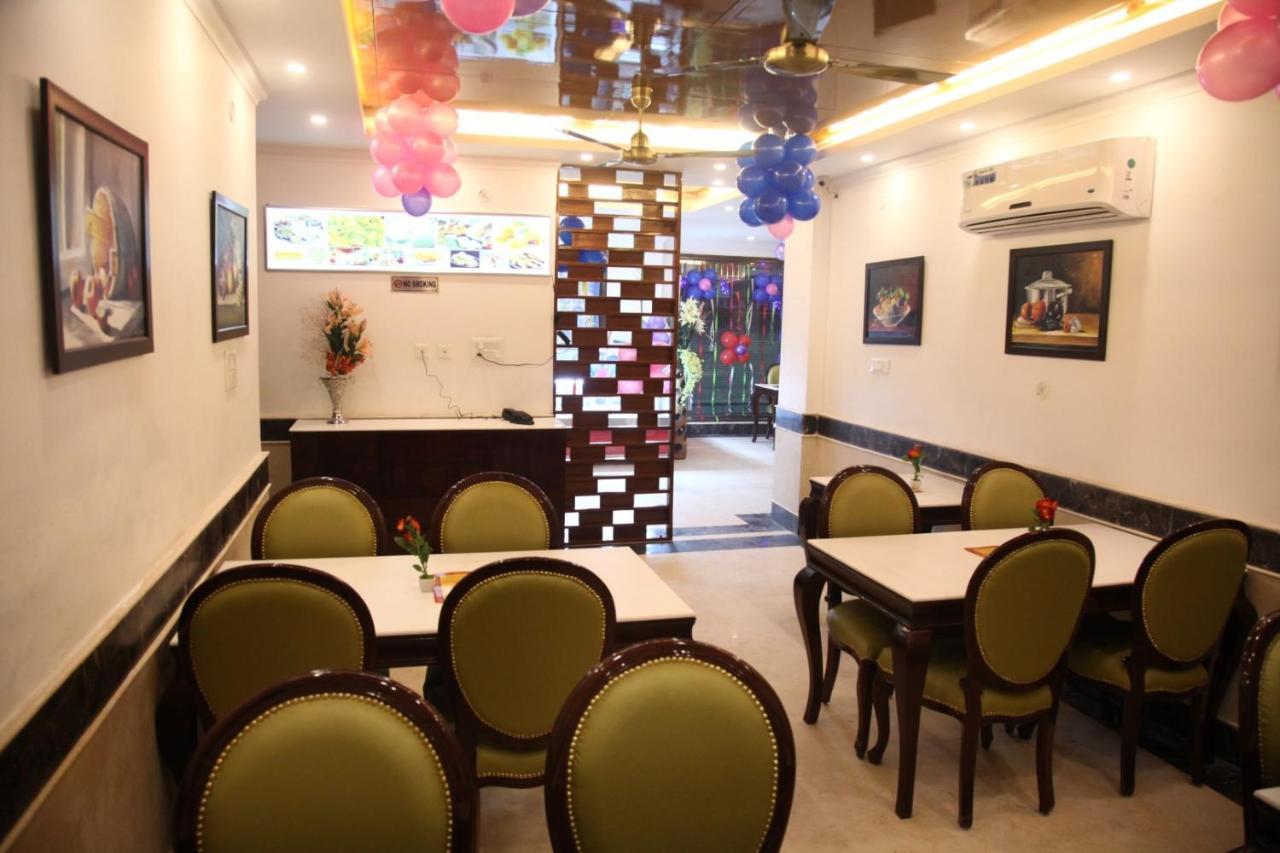 Vrindāvan Hotel Dev Residency المظهر الخارجي الصورة