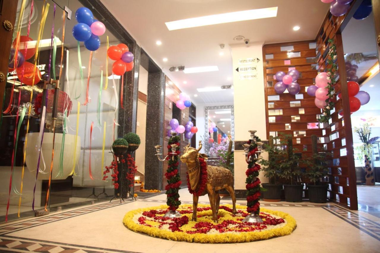 Vrindāvan Hotel Dev Residency المظهر الخارجي الصورة