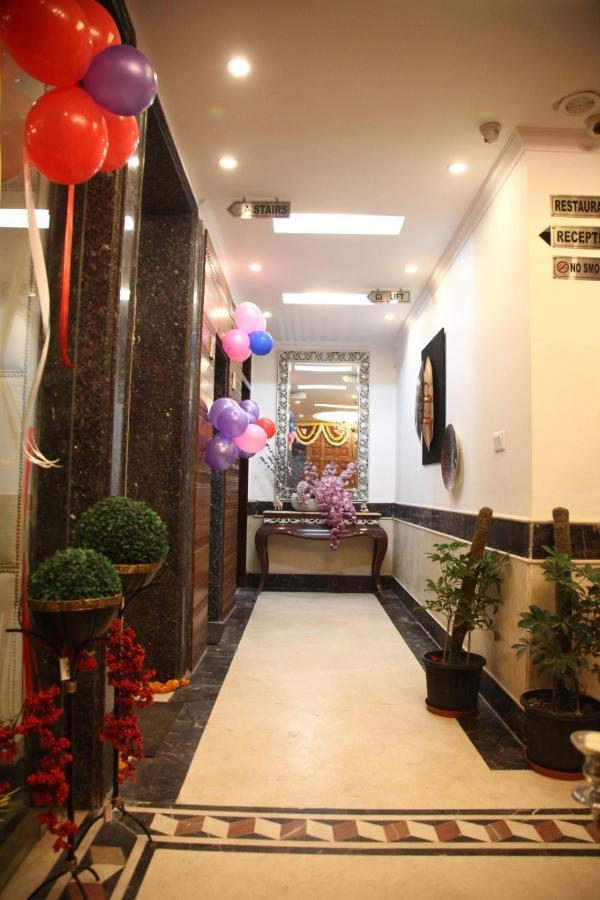 Vrindāvan Hotel Dev Residency المظهر الخارجي الصورة